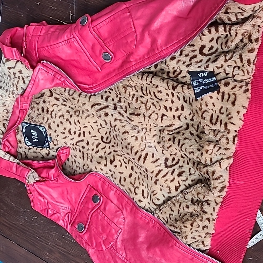 YMI Red Vest - Picture 6 of 9